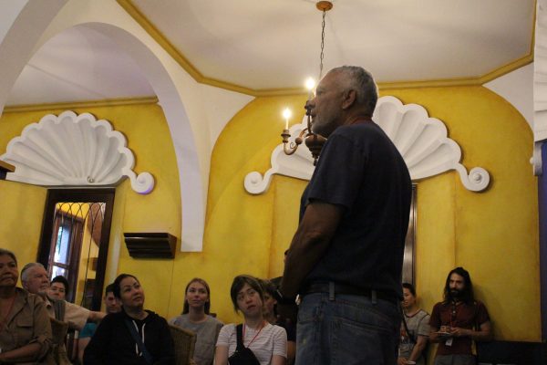 photo1