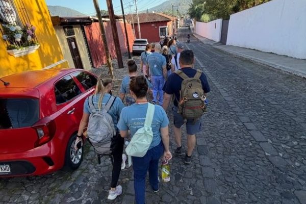 Walking to Obras 3 Walking to Obras 3
